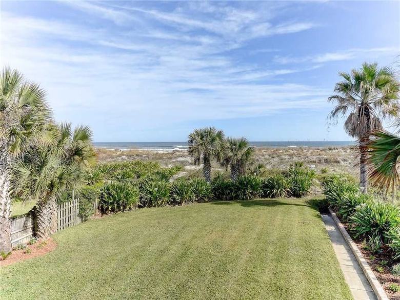 Barefoot Beach House - Four Bedroom Home