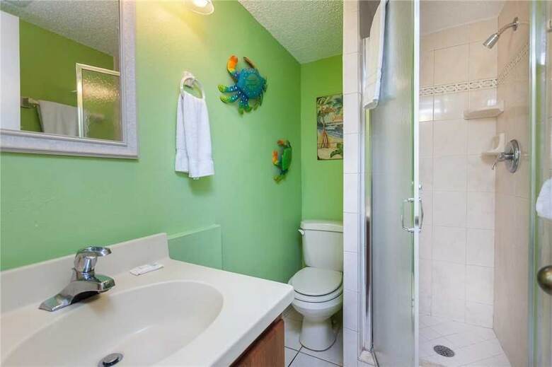 Four Winds F15 - Two Bedroom Condo