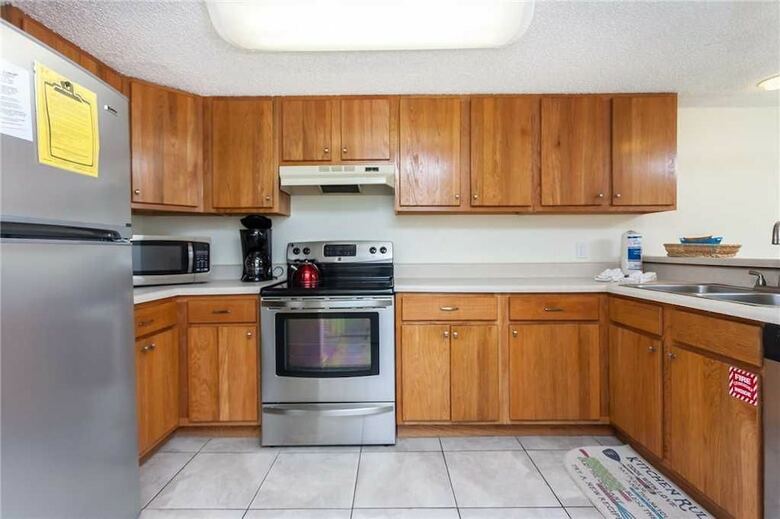 Four Winds F15 - Two Bedroom Condo