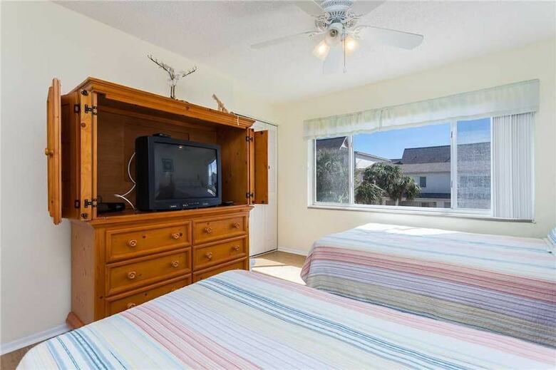 Four Winds F15 - Two Bedroom Condo