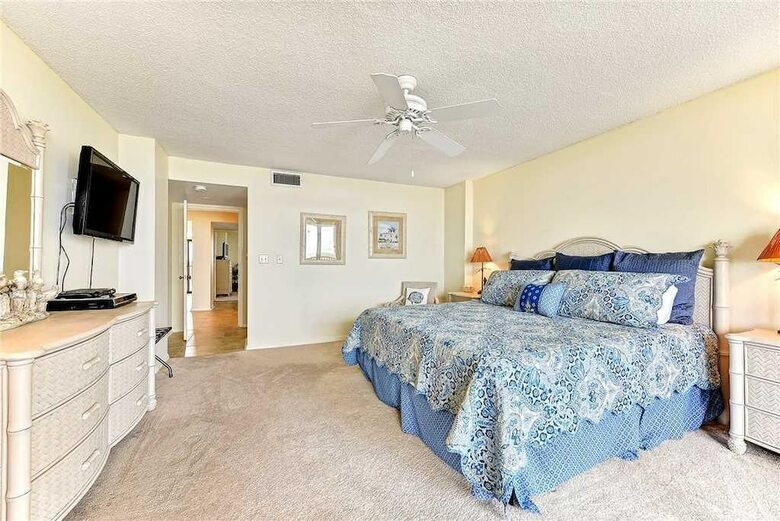 Sand Dollar II 207 - Three Bedroom Condo