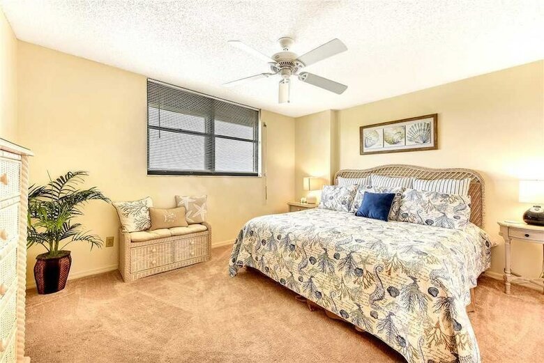 Sand Dollar II 207 - Three Bedroom Condo