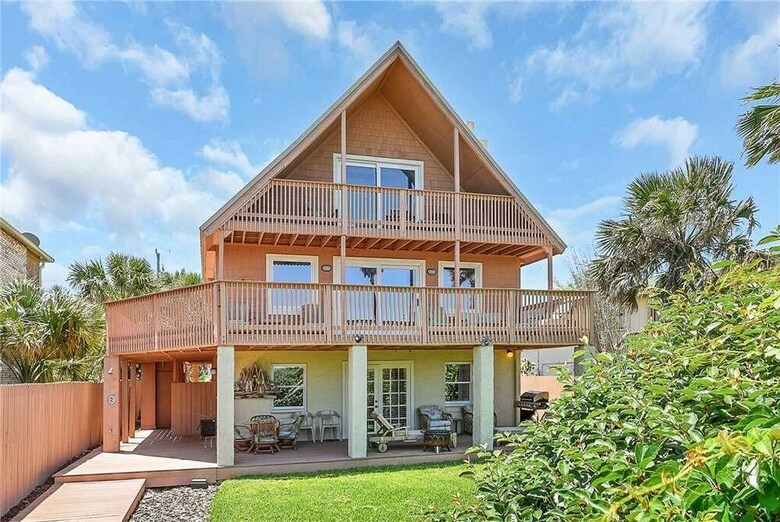 Going Coastal Beach House - Four Bedroom Home