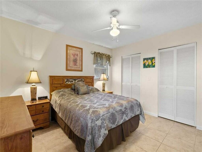 Venice Avalon Home - Three Bedroom Home