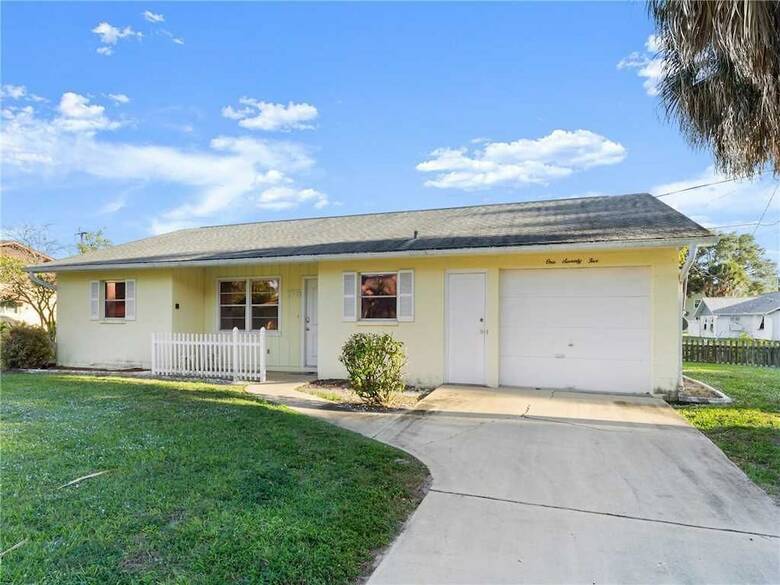 Venice Avalon Home - Three Bedroom Home