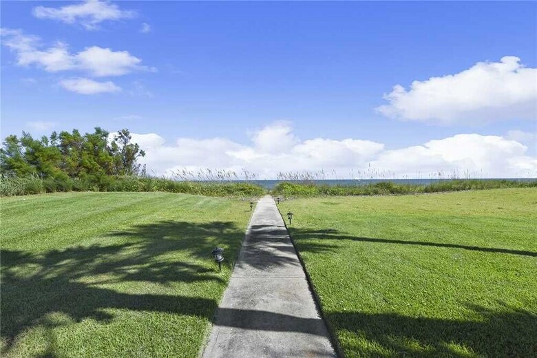 The Cali House - Four Bedroom Home