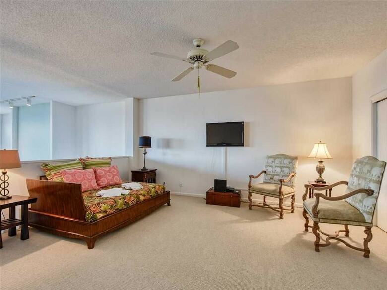 Spinnakers Reach 704 - Four Bedroom Condo