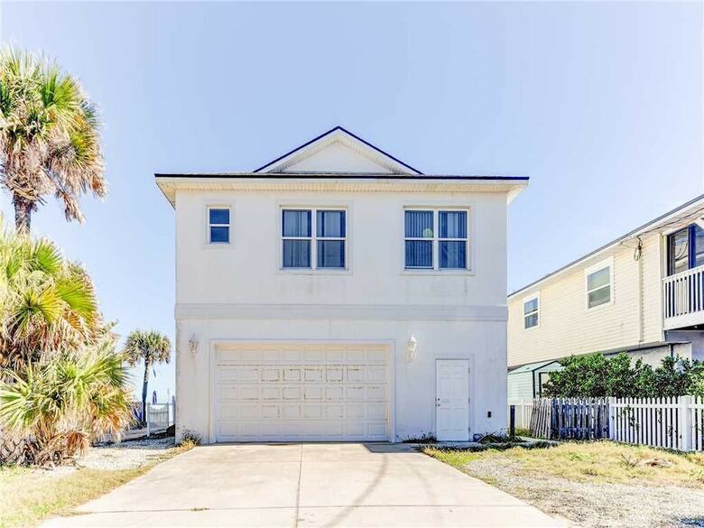 Sunshine House - Three Bedroom Home