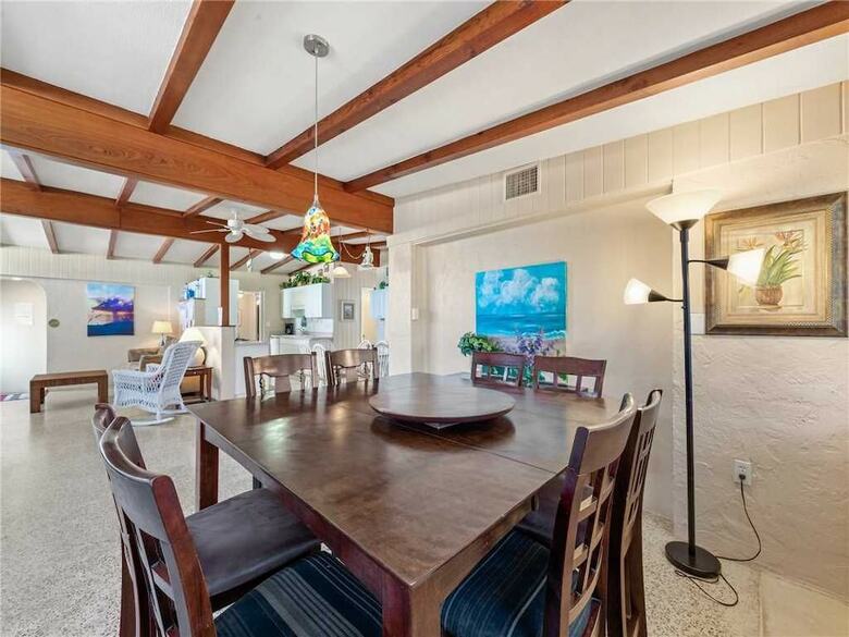 Villas Mansion - Four Bedroom Home