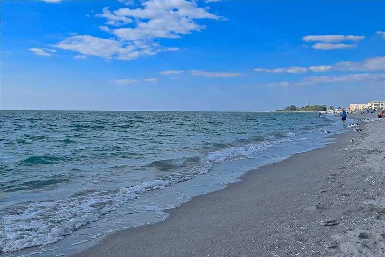 Venice Harbor 604 - One Bedroom Home