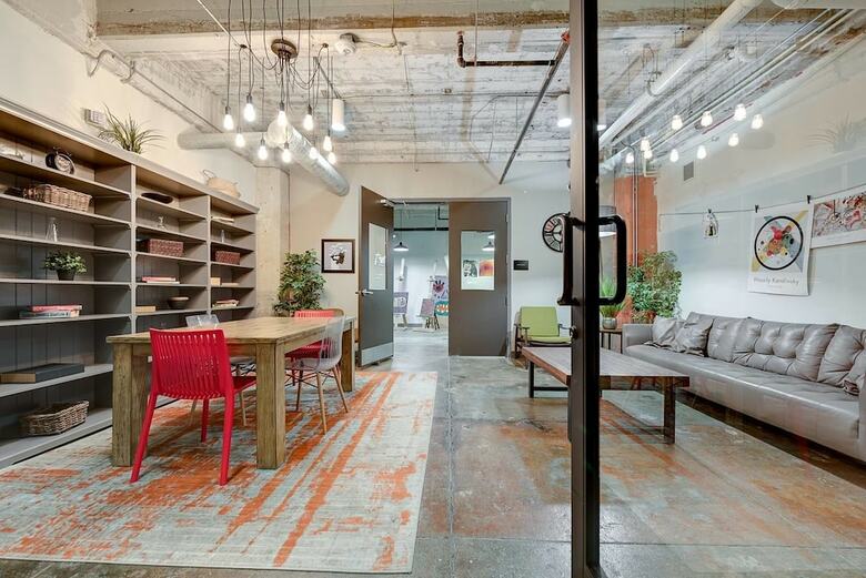 Apartamentos Brand New Stunning Unit - Downtown!