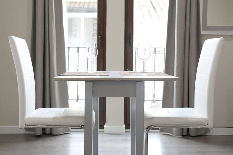 Apartamentos Mesones 18 3000