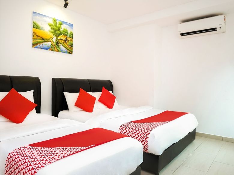 Oyo 718 Mr J Hotel Wakaf Che Yeh 1