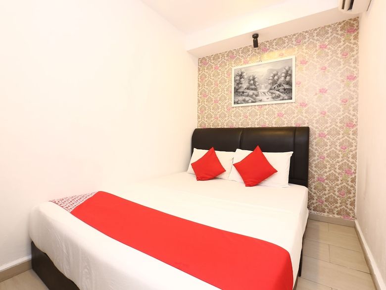 Oyo 718 Mr J Hotel Wakaf Che Yeh 1