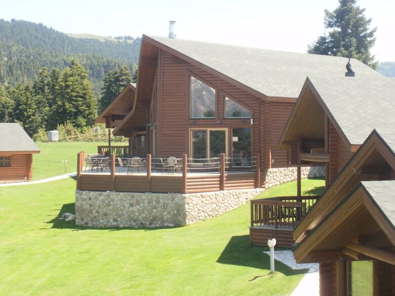 Aparthotel Kedros Village