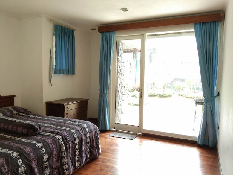 Villa Danau 5 Bedroom For 50 Pax