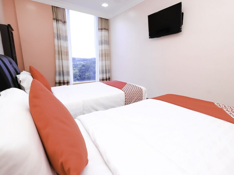 Oyo 714 Arina Hotel