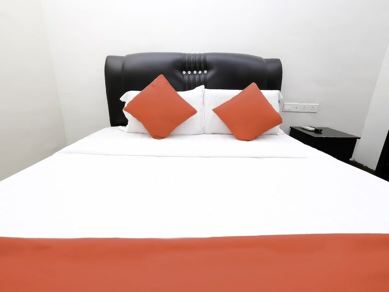 Oyo 714 Arina Hotel