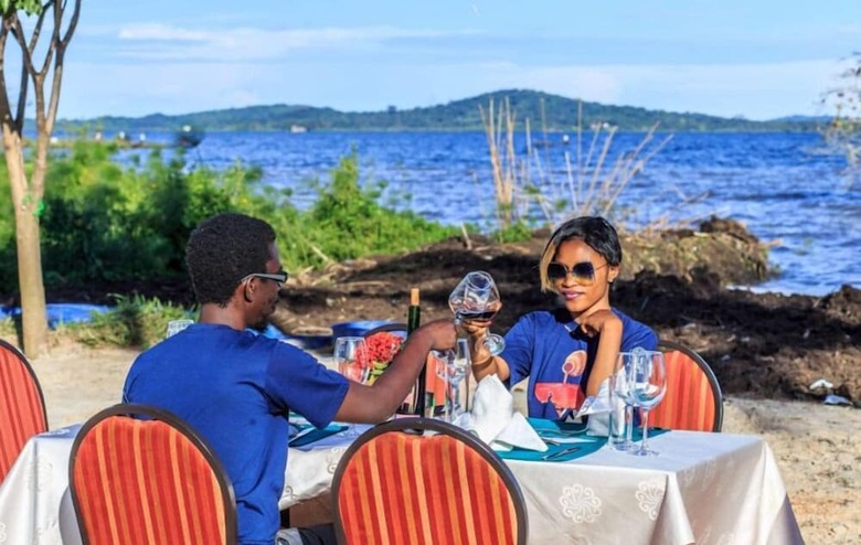 Hotel Nature's Green Beach Resort