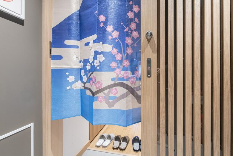 Apartamentos Uhome Akihabara Hotel