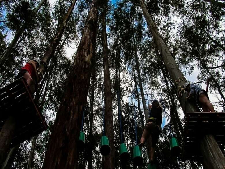 Hotel Supreme Adventure Park Bunyonyi
