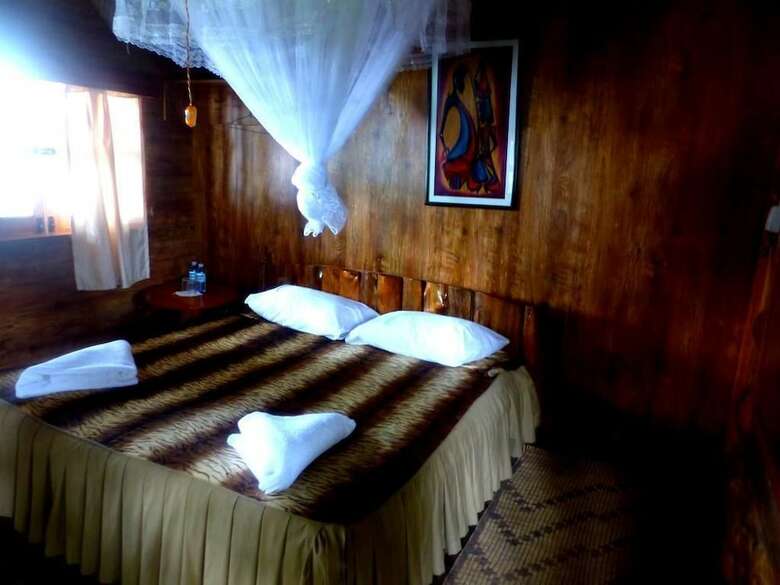 Hotel Supreme Adventure Park Bunyonyi