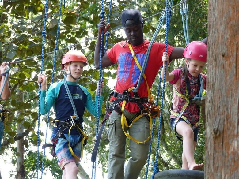 Hotel Supreme Adventure Park Bunyonyi