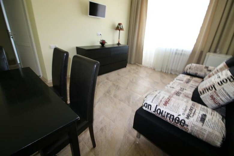 Bed & Breakfast Guest House Chernomorskaya 8a