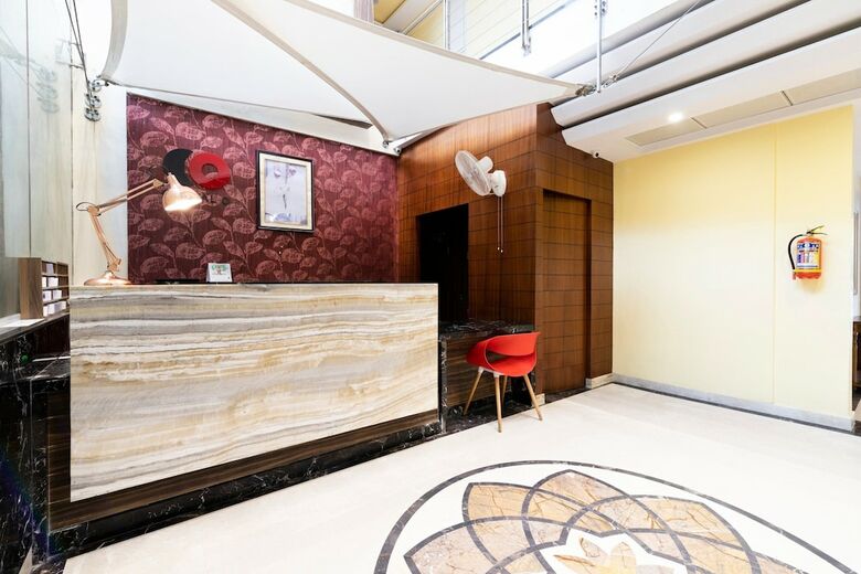 Capital O 18788 Phoenix Hotel & Resort