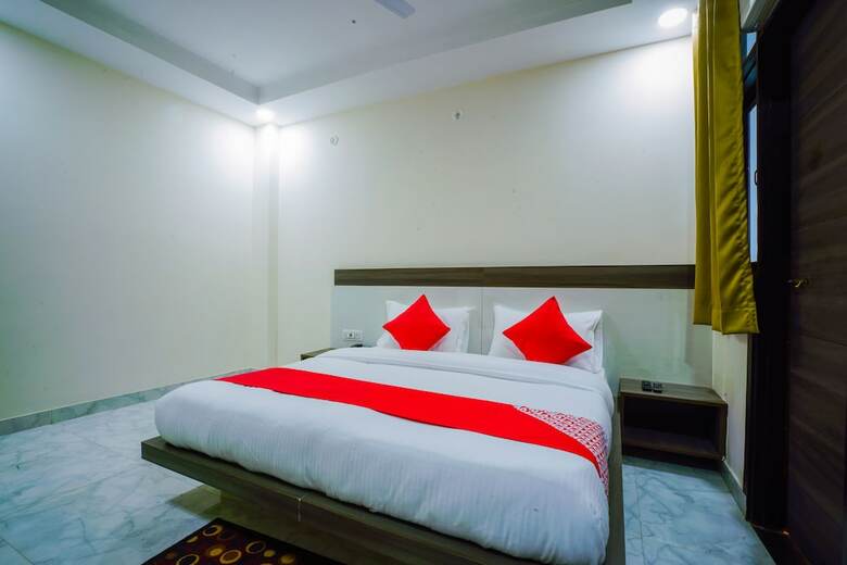 Oyo 23299 Hotel Royal Orbit