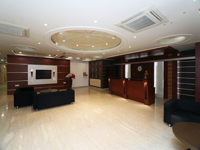 Oyo 5843 Hotel Yash Inn