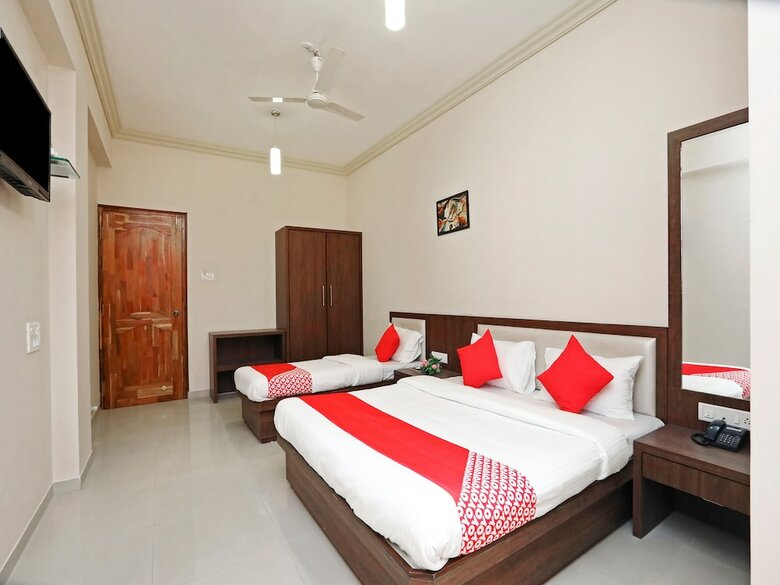 Oyo 26603 Hotel Prakash International