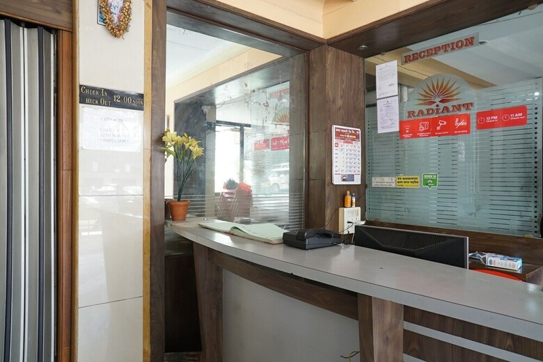Oyo 23430 Hotel Radiant