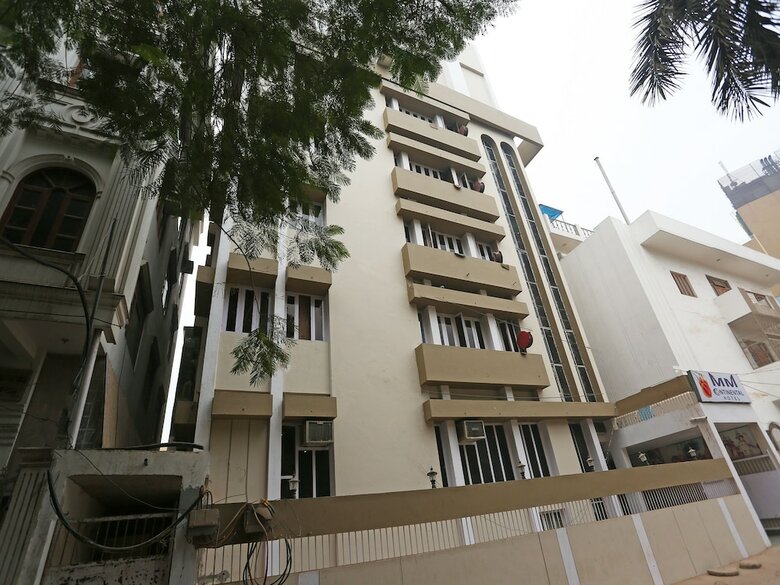 Oyo 2257 Hotel Mm Continental