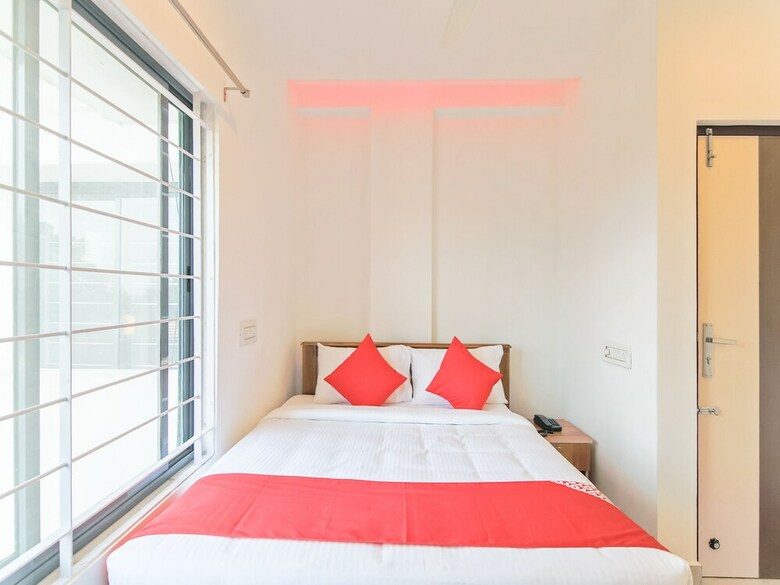 Hotel Oyo 26769 Vijaya Comfort Inn