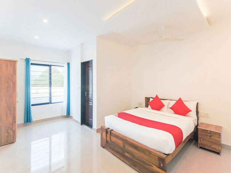 Hotel Oyo 26769 Vijaya Comfort Inn