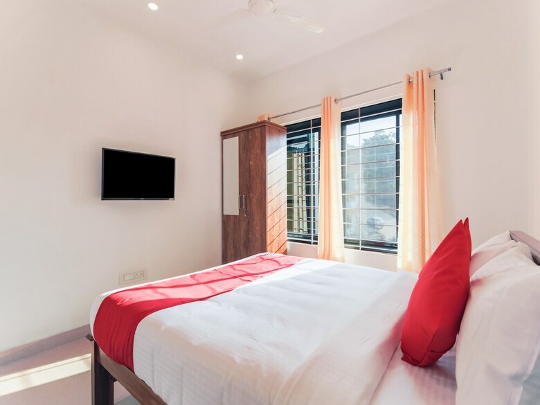 Hotel Oyo 26769 Vijaya Comfort Inn