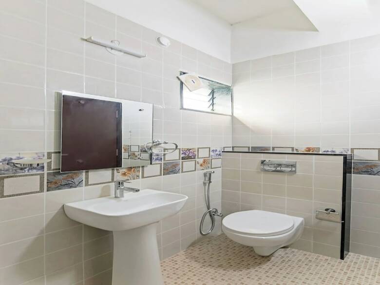 Hotel Oyo 26769 Vijaya Comfort Inn