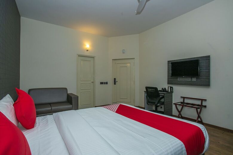 Hotel Oyo 27065 Eden Au Lac