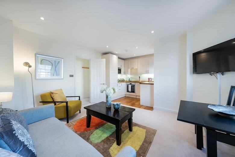 Cozy 2 Bedroom Apartment In Fulham