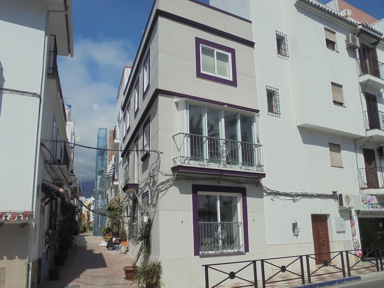 Hostal Tak
