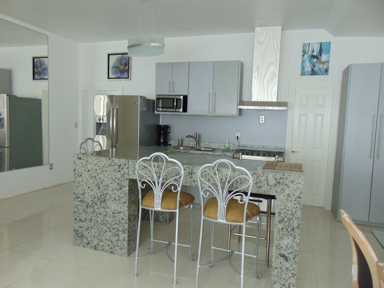 Apartamentos Modern Townhome Prime Location