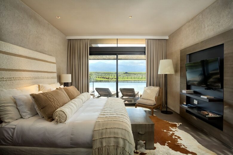 Hotel The Vines Resort & Spa