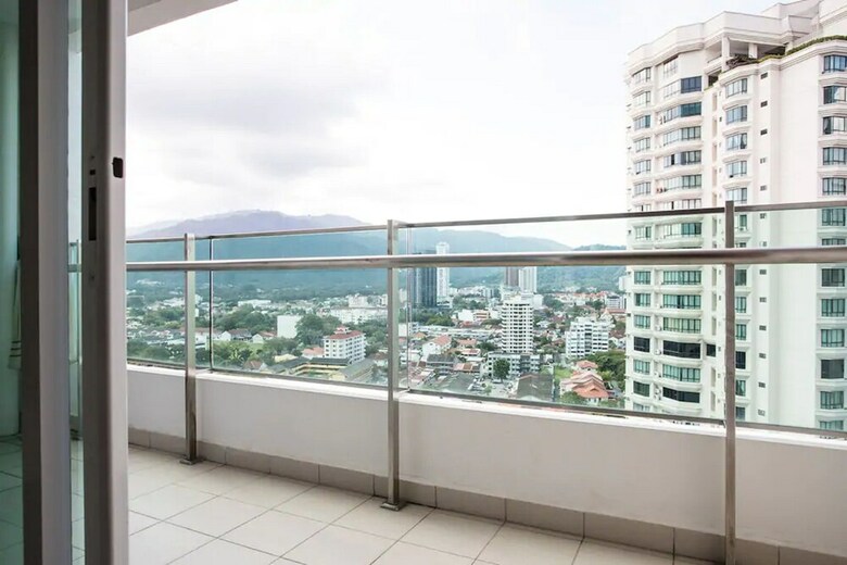 Apartamentos Summertime Mansion One Gurney Drive