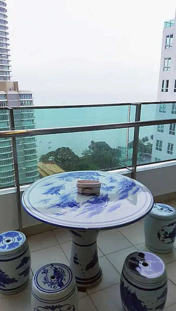 Apartamentos Summertime Mansion One Gurney Drive