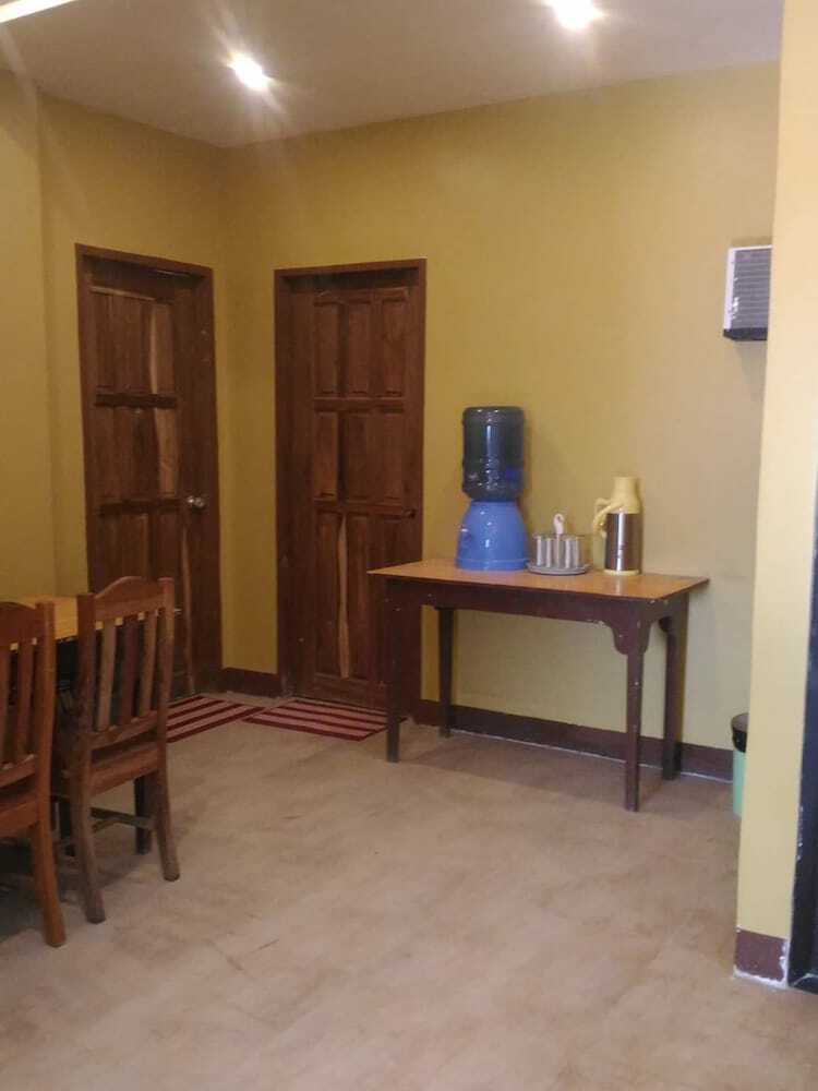 Hotel Rema's Homestay- Poblacion
