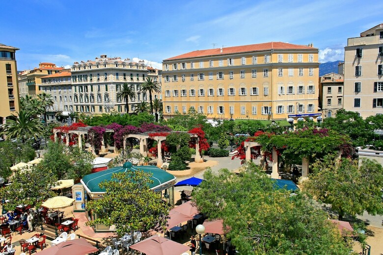 Apartamento 2 Chambres Climatis�es Centre Ville