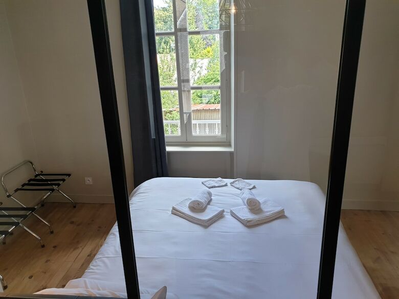 Au Loup Historic Apartments
