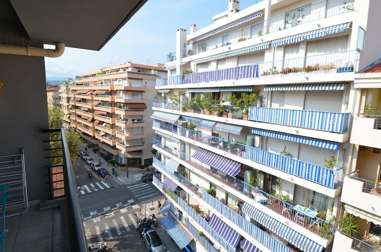 Modern Duplex Apartment 4 Persons Near Train Station Acropolis In Nice