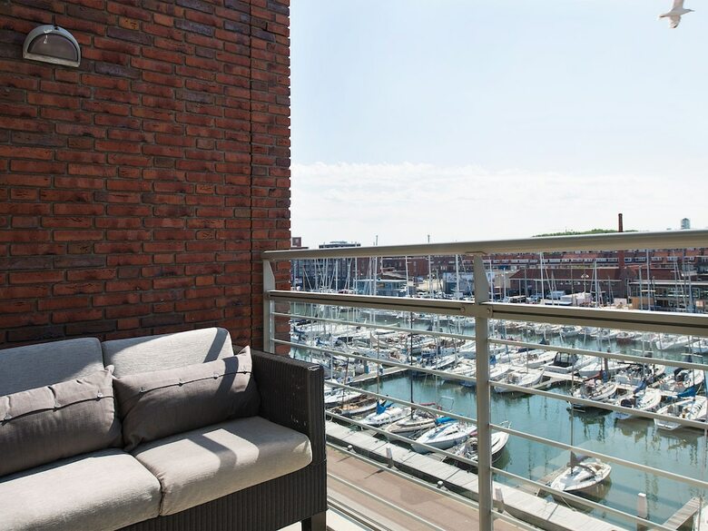 Bizstay Harbour Scheveningen Apartments